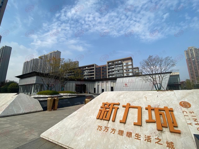 乐居在现场南昌新力城已恢复施工但进展缓慢