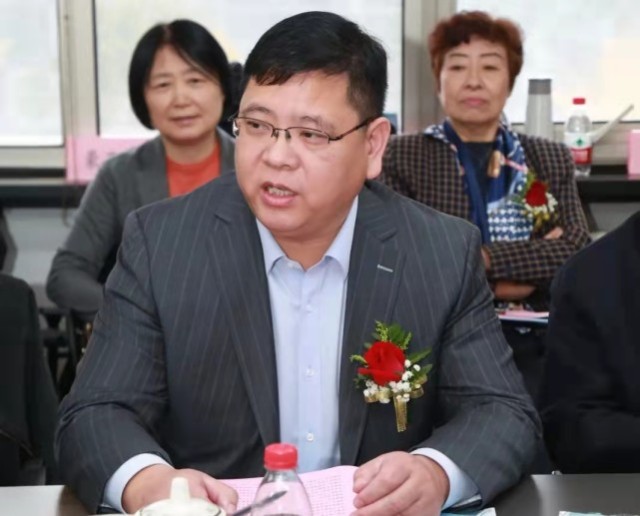 融易通股份应邀参加中国商业联合会易货贸易分会揭牌仪式