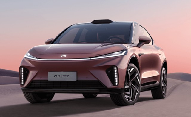 上汽集团飞凡汽车首款车型r7亮相 将于2022年交付
