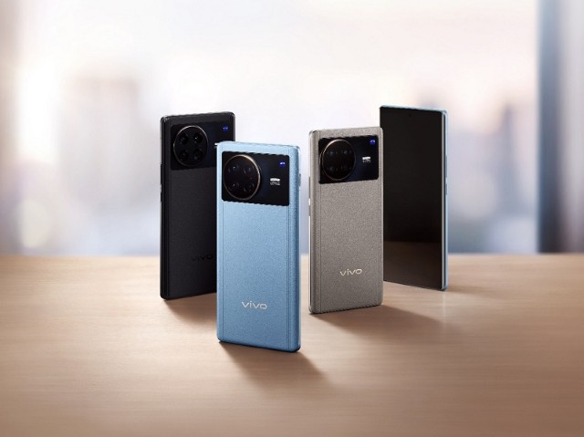 作为vivo首款折叠屏手机,vivo x fold无疑最为吸睛,其配备了全球首款