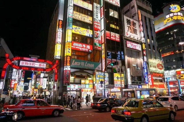 新宿歌舞伎町周五米宅带你云游东京