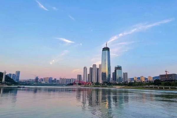 8月宜宾三江口cbd-天鹅堡9幢顺利交付