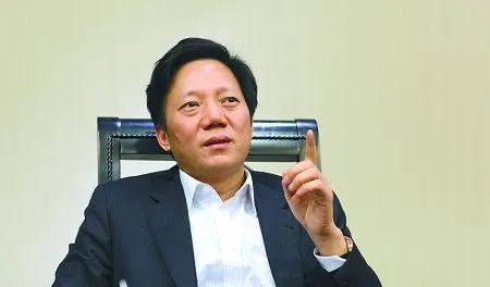 激战金科服务博裕拿47亿全面要约黄红云何以接招