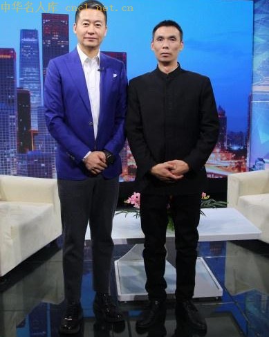 后拜师予"全息生物疗法"创始人,中医世家范世强院士等多位中医名家,并