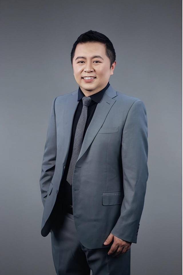 李通 上海擎朗智能科技有限公司创始人兼首席执行官胡心怡 上海伯镭