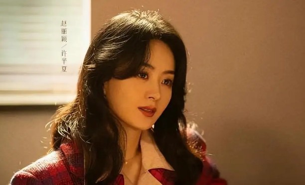这部讲述在改革开放的时代洪流下,白手起家的女主许半夏和伙伴们敢闯
