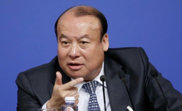 一代资本大佬卢志强,被自己的投资银行追债70亿_东方财富网