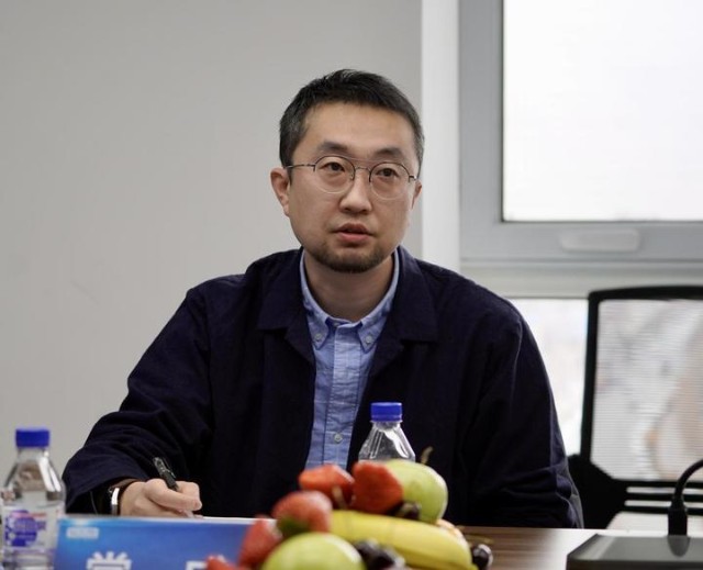 的领导有:红星美凯龙卫浴瓷砖顶墙事业部总经理常成,业务总监张玉龙