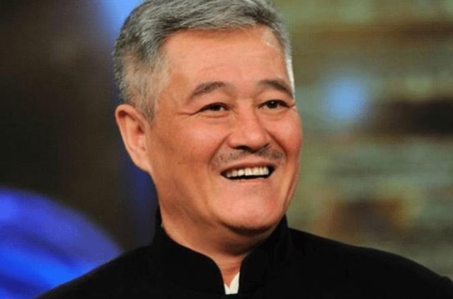 当年胖丫因为卖假药被判入狱赵本山其丈夫你要不要离婚
