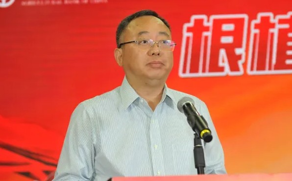 "老交行"顾生到龄退休,周万阜代行董秘职责;农行首席风险官李志成卸任