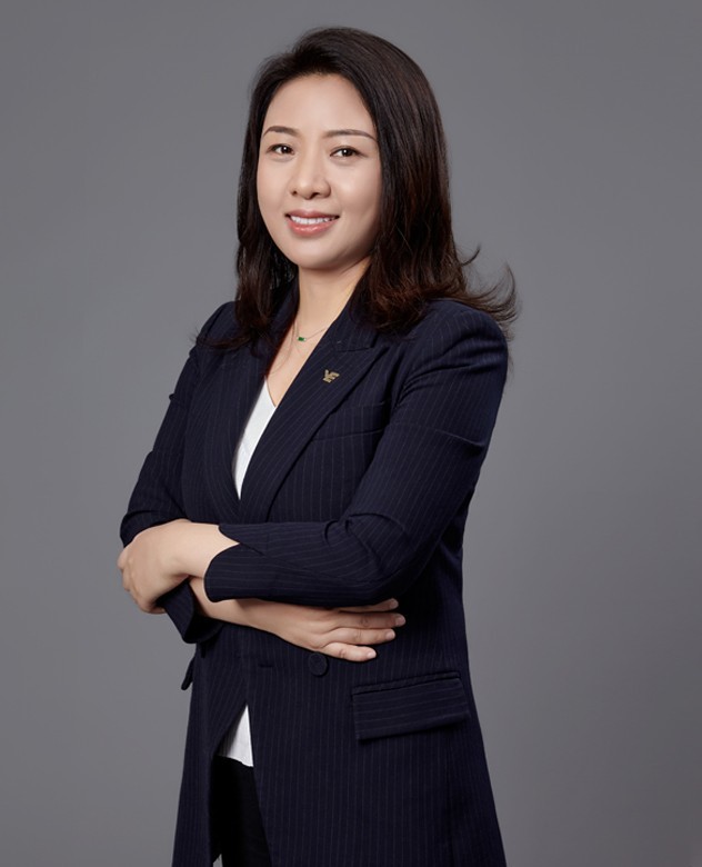 取得工学学士学位;2001年毕业于武汉大学,取得工商管理学硕士学位