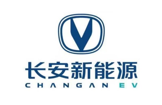 中国问题汽车品牌之长安新能源:深蓝销量二连降,邓承浩何以达成转型