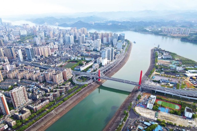 专访全国人大代表宜昌市市长马泽江拼经济抢风口力争五