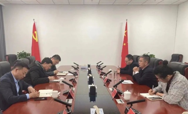 【深度数科快讯】金融时报农金部主任徐绍峰到深度数科集团总部采访