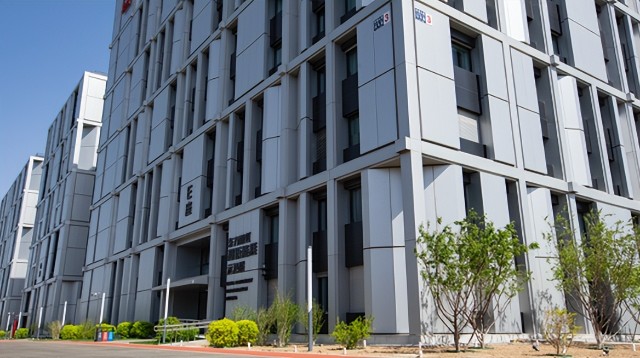 东方雨虹总部研发基地e楼获评北京市超耗建筑示范工程