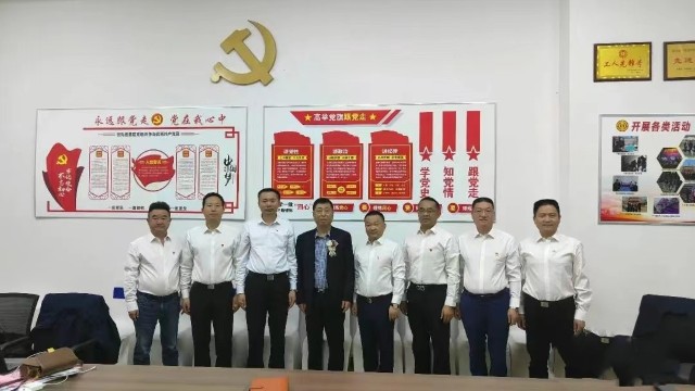 新疆安徽商会成功举行会长工作交流会