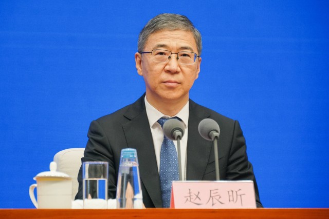 发改委副主任赵辰昕解决全球问题要形成合力不能8匹马朝不同方向拉