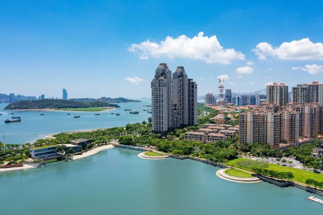 已经坐落着厦门 中骏海岸一号,厦门 中骏蓝湾半岛等独具闽南特色的