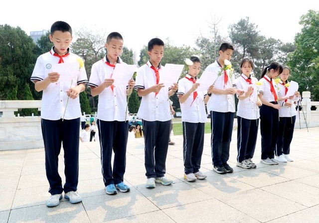 相约祭英烈南宁5名少年徒步98公里