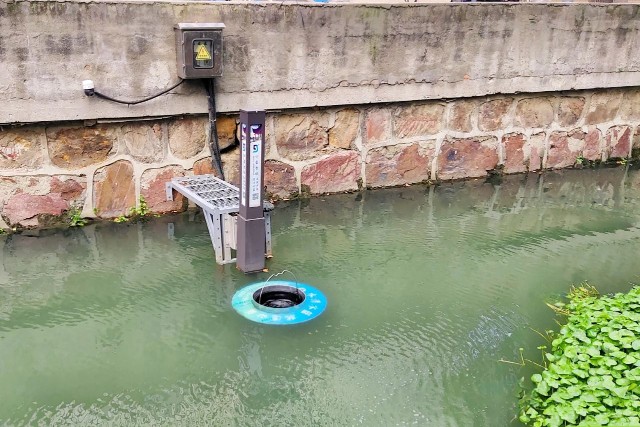 漫途智能网关助力必蓝水面垃圾收集器成为智慧数字城市的环境守护者