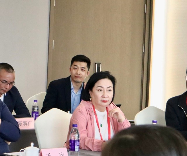 奥动新能源汽车科技有限公司联合创始人副董事长杨烨西班牙加泰罗尼亚