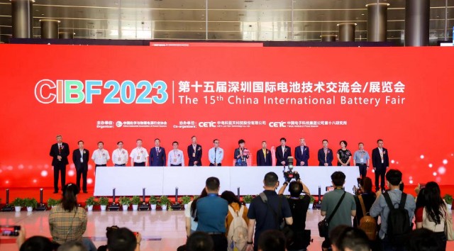 荣亿精密携多款产品参加第十五届深圳国际电池技术交流会展览会