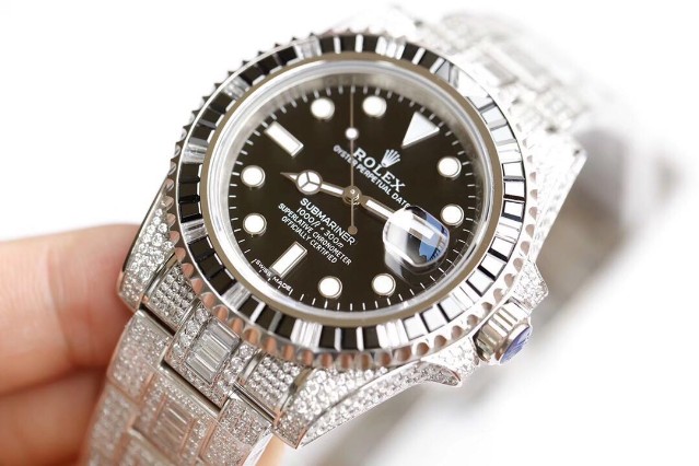 劳力士水鬼rolex奢华密满钻特别版经典与奢华的融合