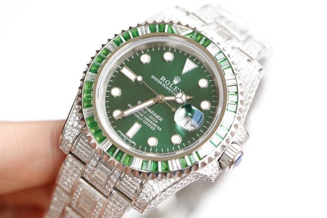 劳力士水鬼rolex奢华密满钻特别版经典与奢华的融合