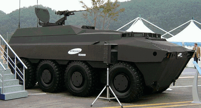 最夸张的是,连韩国最大的军火商也是三星,坦克,装甲车,战斗机都能造.