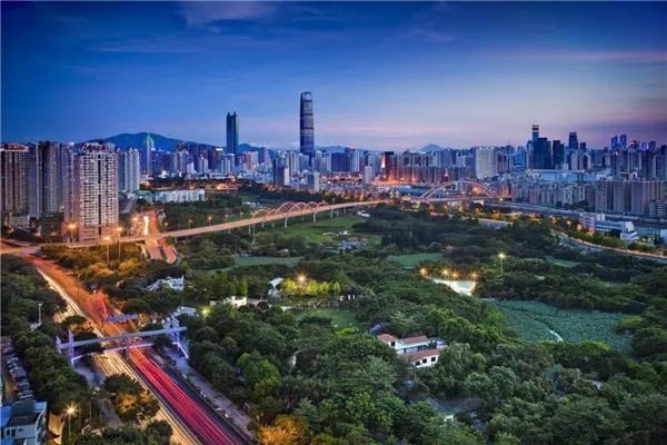 百县故事创优智慧政务服务加强法治诚信建设罗湖营商环境再升级