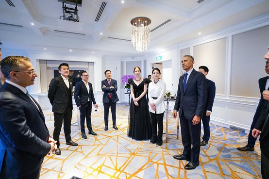 bellagraph创始人eva主持奥巴马基金青年领袖座谈会并参与慈善晚宴