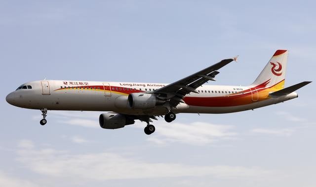 他抢海航生意，砸8亿办航企一天只载36人，今负债重重连吃官司