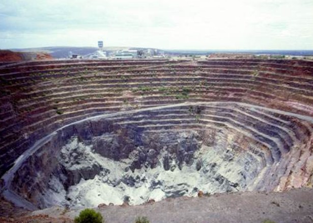 南非钻石矿png