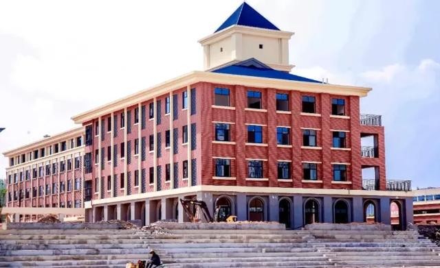 麓谷长郡中学今年开建又有哪些楼盘来镀金