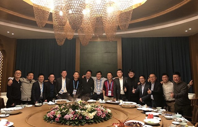 相逢一笑泯恩仇周鸿祎与马化腾李彦宏傅盛难得同框