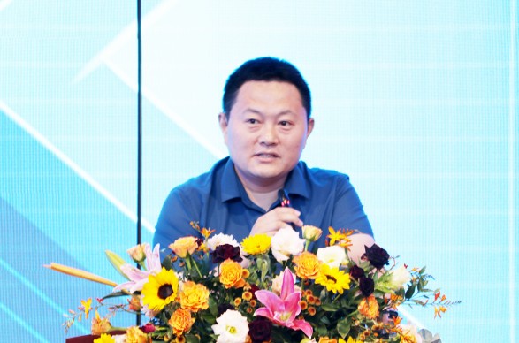 天健湖智联网产业园总经理白建忠在签约仪式上表示,园区将继续围绕