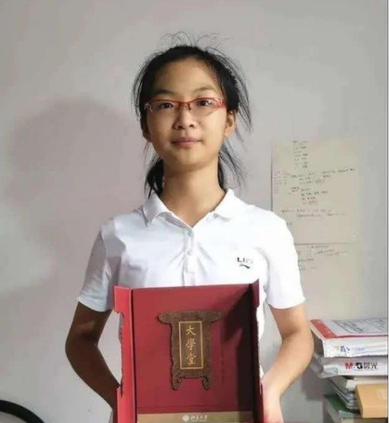 05后女生696高分考入北大成最小新生15岁时你在干嘛