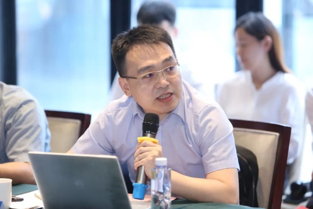 雁栖湖健康发展论坛副主任胡学民,雁栖湖健康发展论坛执行秘书长,京张