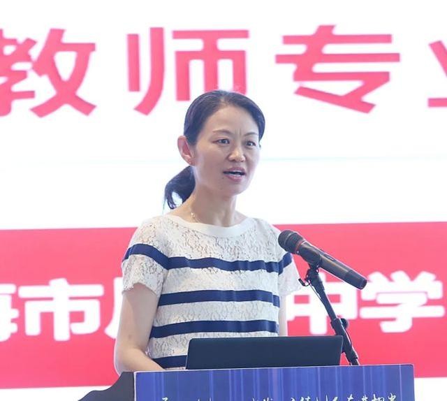 转化为教学优势,教师的专业发展常常有两种情况,有的老师工作了二十年