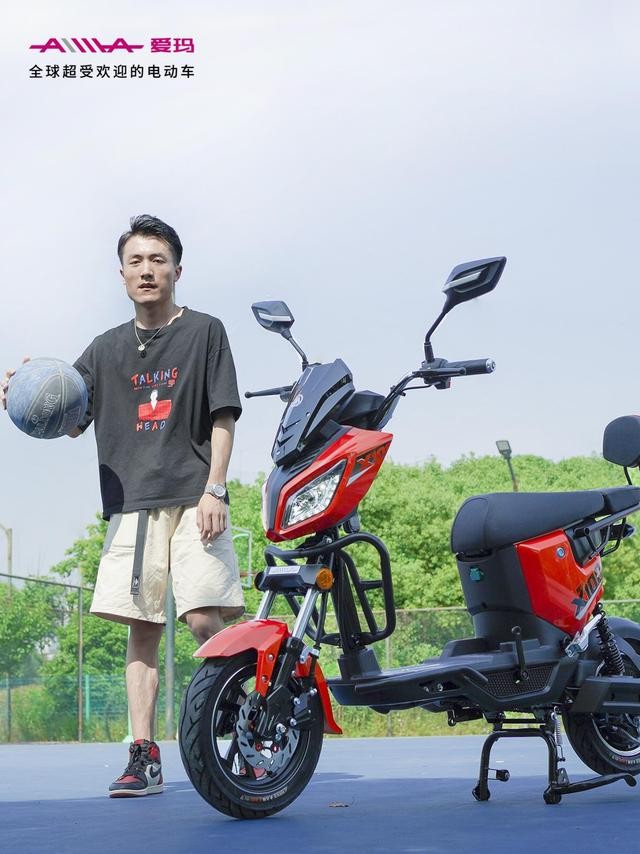 众神归位开学季爱玛电动车助力学子上学路