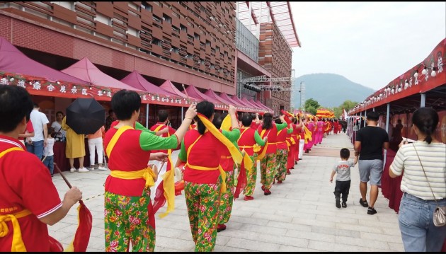 漳州市艺术馆非遗直播共赴圩，国庆中秋齐欢乐