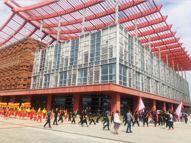 漳州市藝術館非遺直播共赴圩，國慶中秋齊歡樂