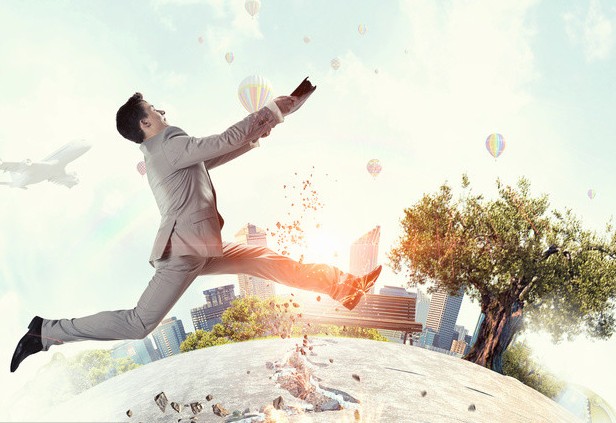 突破困难向目标迈进