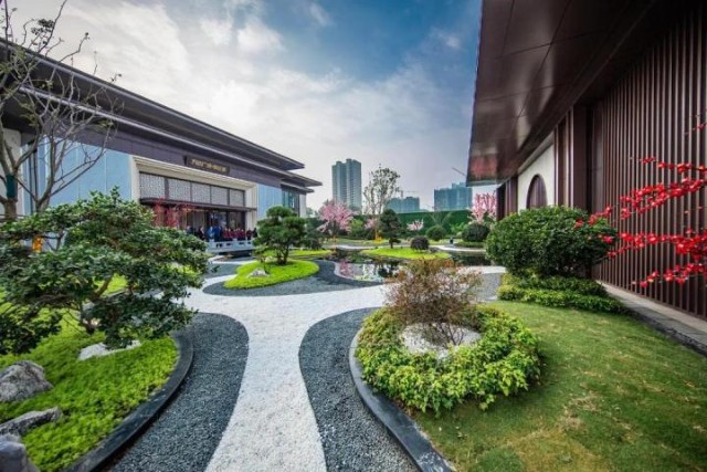 灌云万达广场泰达城处于东城核芯区,承启城市发展主轴——人民东路和