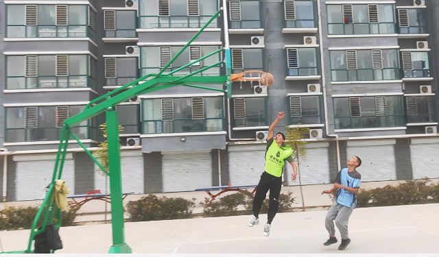 这边风景独好 一场竞技篮球比赛 在石家庄圆满举行