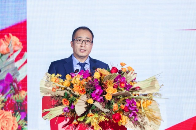 营运总裁,奥园地产集团总裁,奥园美谷董事长马军现场致辞