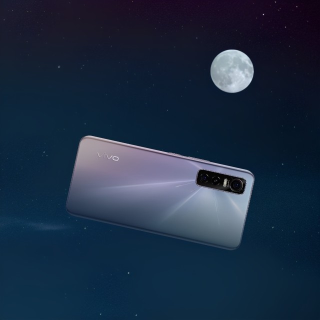 vivos7e银月遇见月升日落的梦幻浪漫