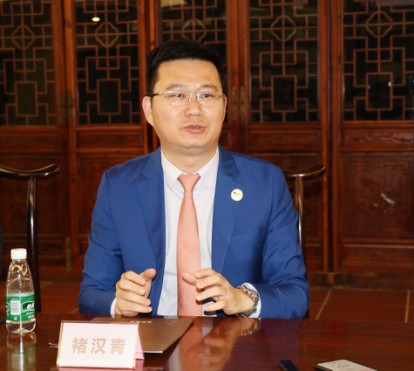 探寻广州全球定制之都秘密媒体团参访皇朝家居