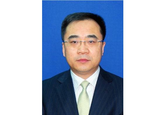 邹磊履历陈飞虎出生于1962年,到达退休年龄还有两年,有消息称陈飞虎将