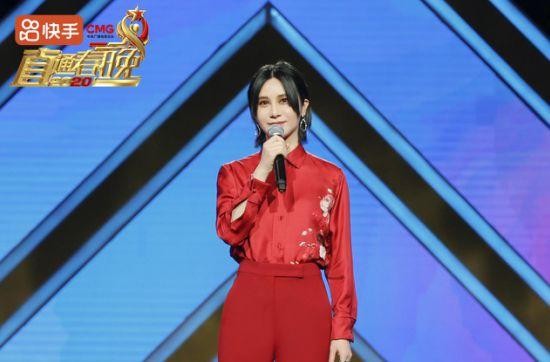 直通春晚无限少女全新演绎中国话嘉宾团齐跳拜年舞